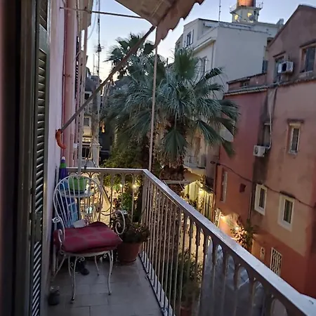 Appartamento Old Town Best Place Very Close To Liston Balkony And Very Quiet